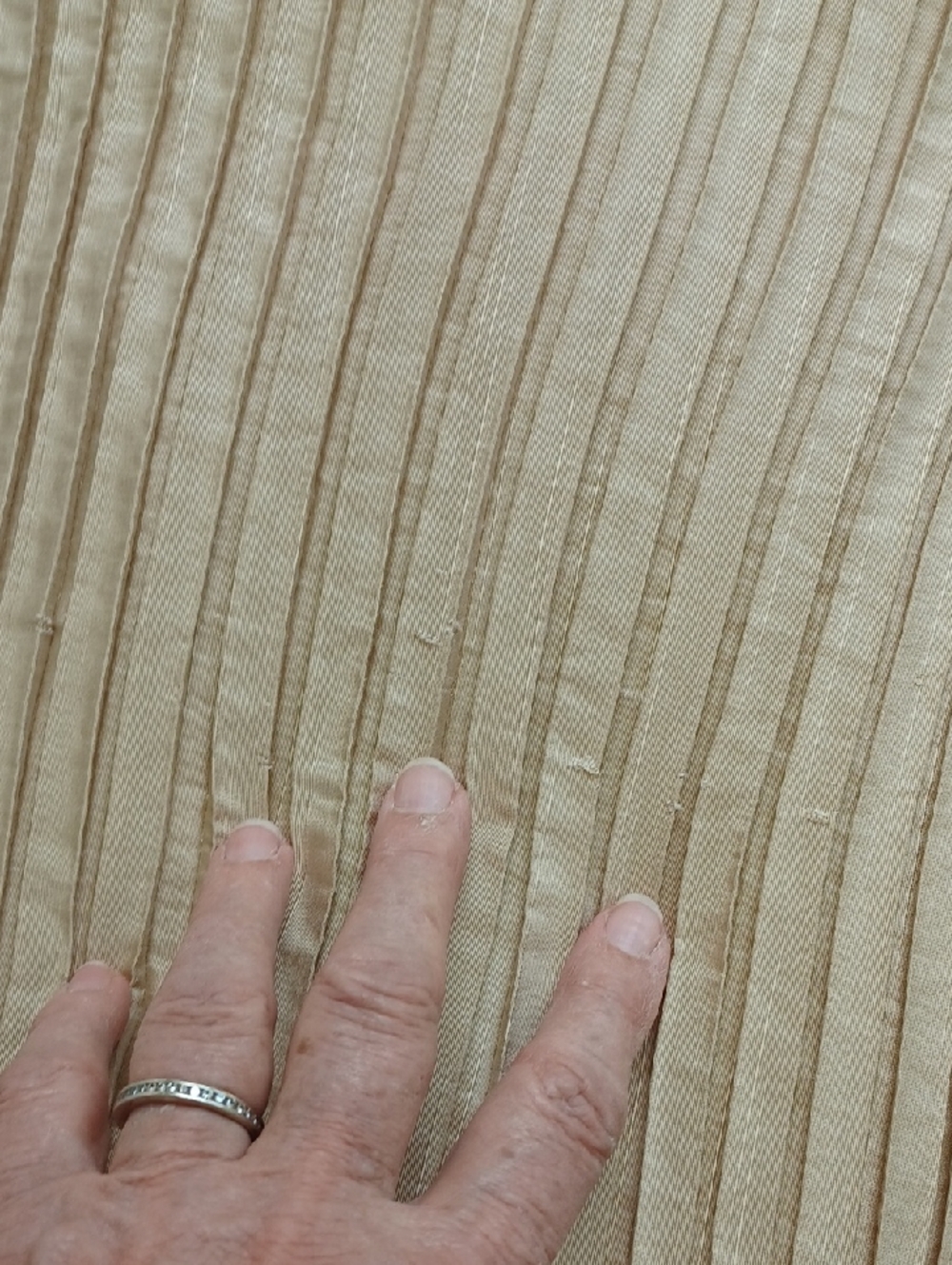 Pleated King Bedskirt In Rich Beige - Picture 6 of 9